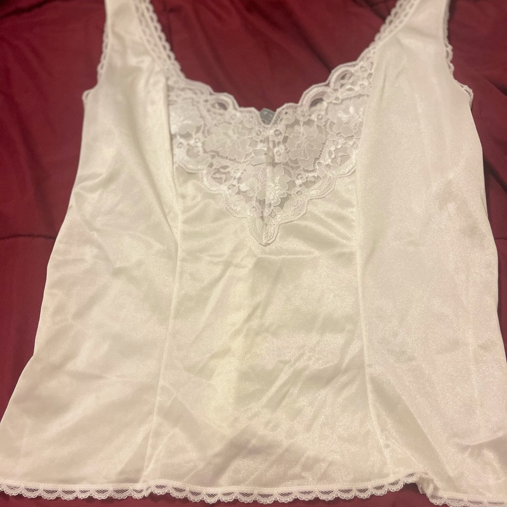 Vintage lace cameo